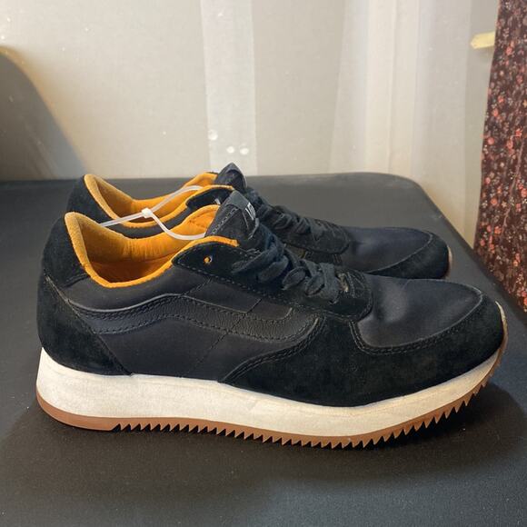 Vans Men's Black Orange UltraCush Suede Athletic Trainer Sneaker sz 7 minimalist - Picture 2 of 10